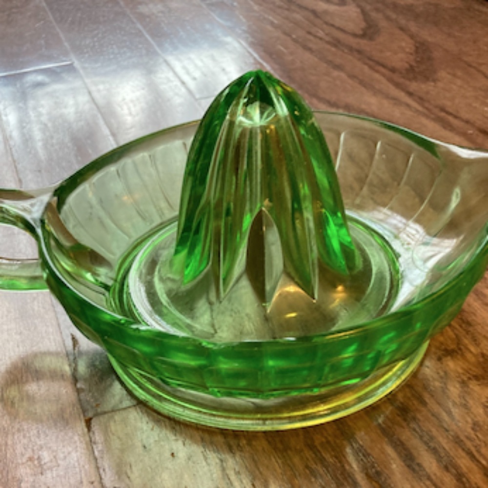 Green Depression Glass Juicer, Anchor Hocking